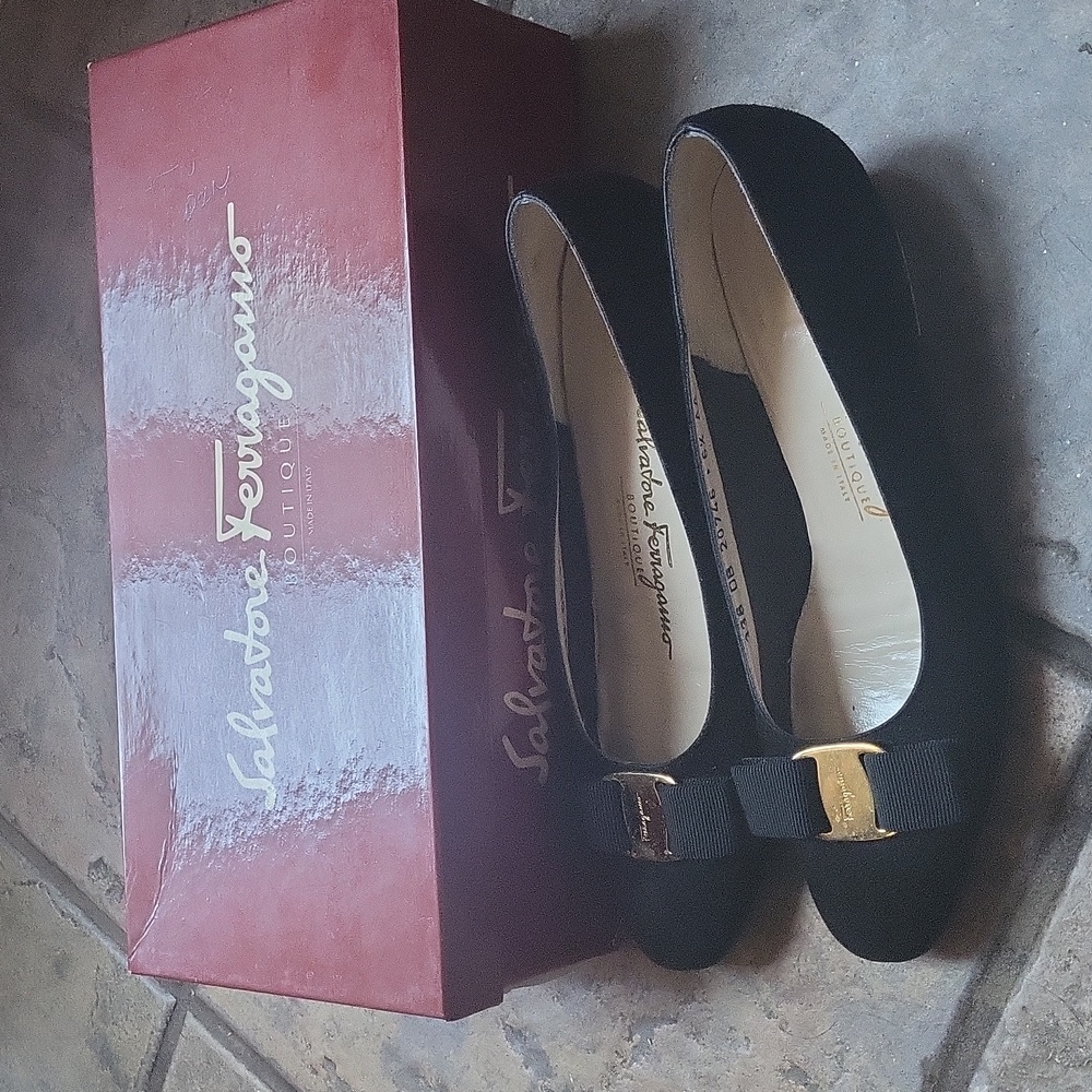 Shoes - Picture 6 of 6